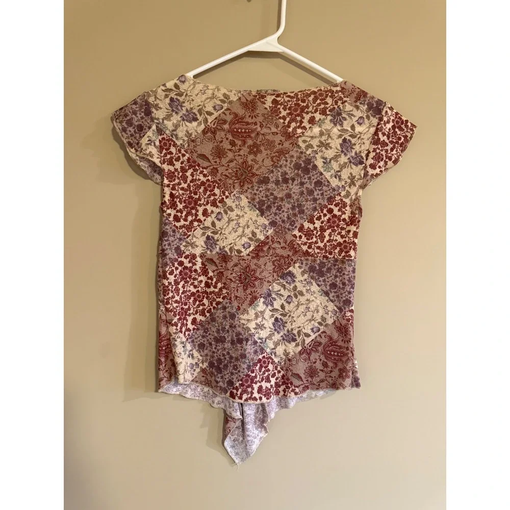 Vintage Patchwork Floral V Neck Handkerchief Hem Top Flutter Sleeve Cottagecore - Picture 2 of 3